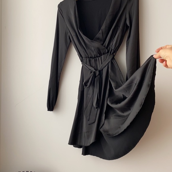 Little black dress - Picture 4 of 5